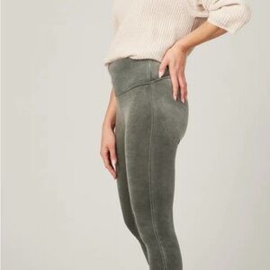 Women's Spanx Olive leggings